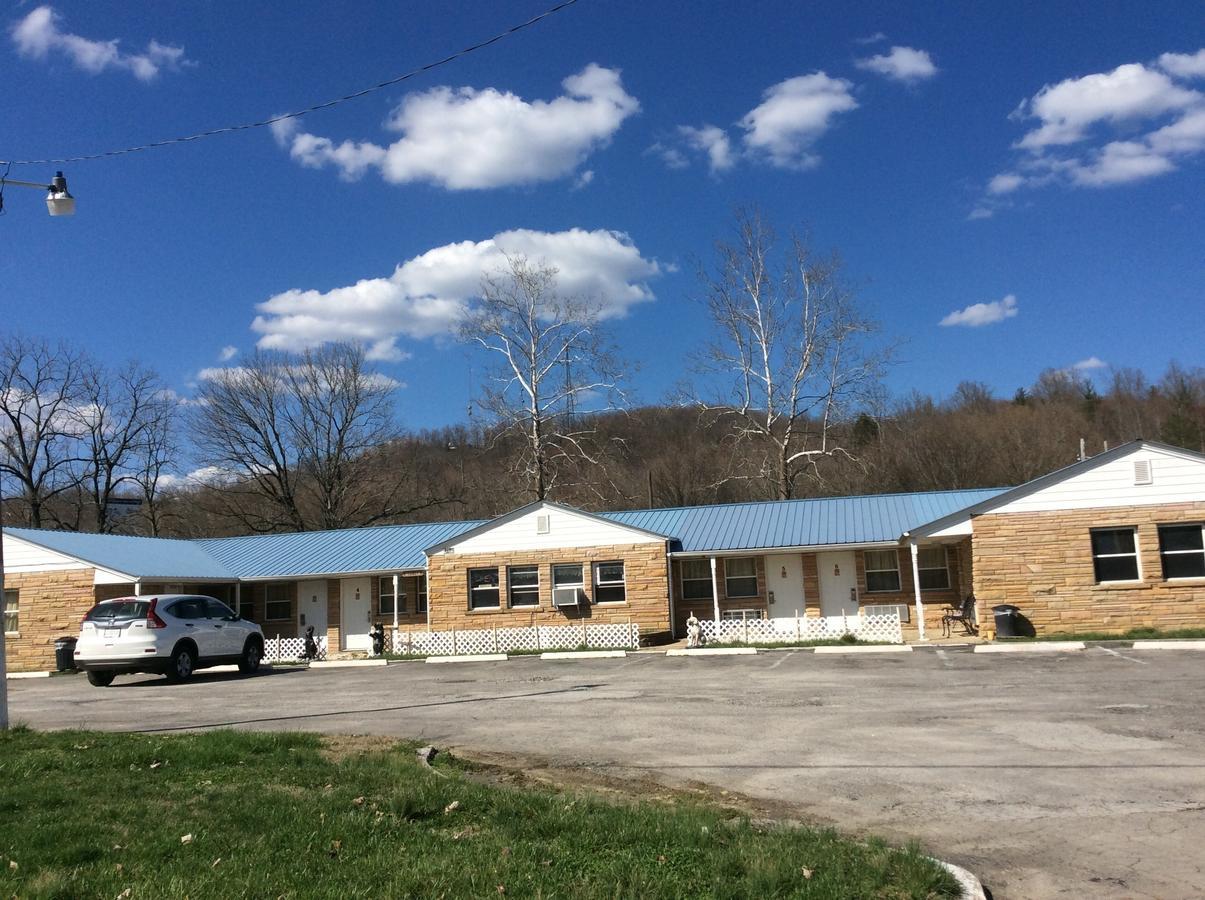 Scenic River Inn Motel Wartburg 外观 照片