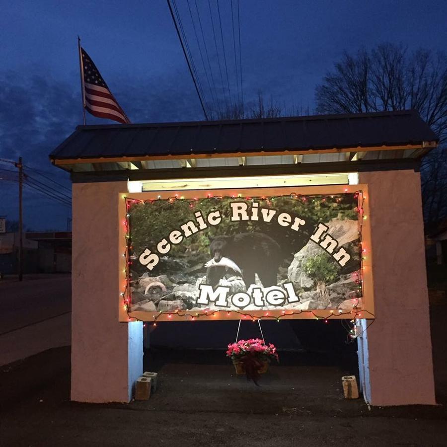 Scenic River Inn Motel Wartburg 外观 照片