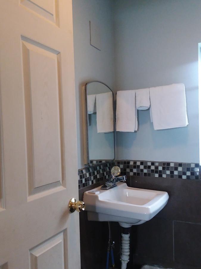 Scenic River Inn Motel Wartburg 外观 照片