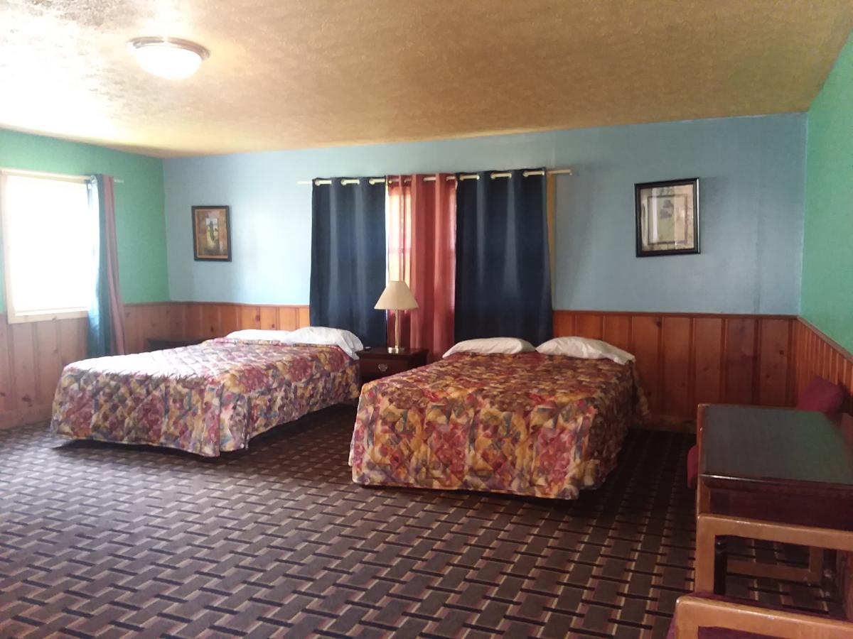 Scenic River Inn Motel Wartburg 外观 照片